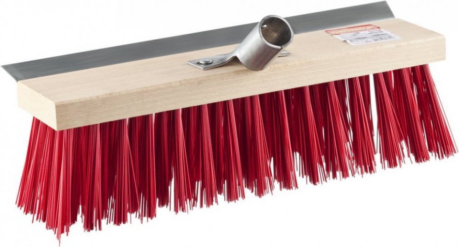Уличная щетка без ручки GRINDA EURO с мет скребком, буковая колодка, жесткая щетина, мет держатель для черенка, 30см 39195-30