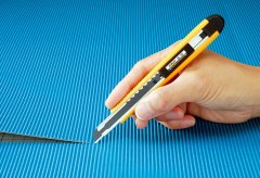 Безопасный нож OLFA Autolock 9 мм OL-A-5