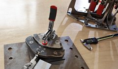 Вертикальный зажим с открытым плечом и горизонтальным основанием STC-VH /35, BESSEY, ( BE-STC-VH20 )