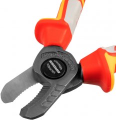 Кабелерез, диэлектрические рукоятки до 1000 В, трехкомпонентные рукоятки, 160 мм Gross 17725