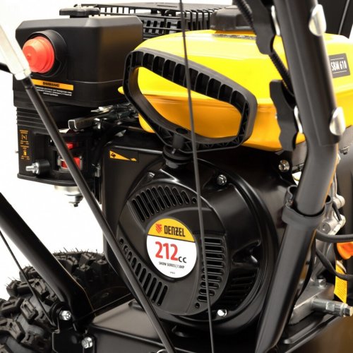 Бензиновая снегоуборочная машина SBM 610, 212 cc, ручной старт, фара Denzel 97653