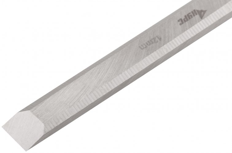 Стамеска с деревянной ручкой 12 мм КУРС 42954