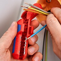 KNIPEX ErgoStrip® 135 мм, ( KN-169502SB )