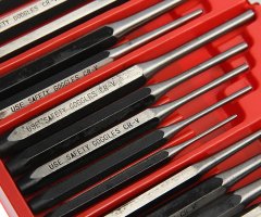 Набор зубил и выколоток 16 предметов в кейсе JTC-7113