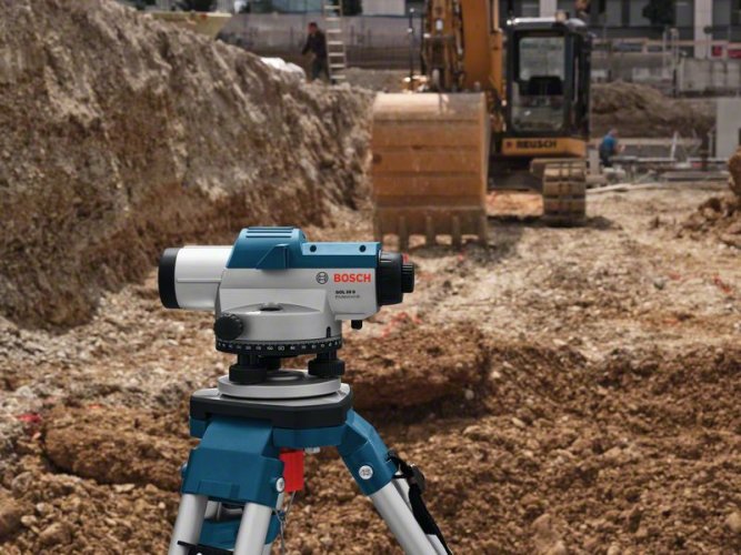Комплект оптический нивелир Bosch GOL 20 D штатив рейка - 3 в 1