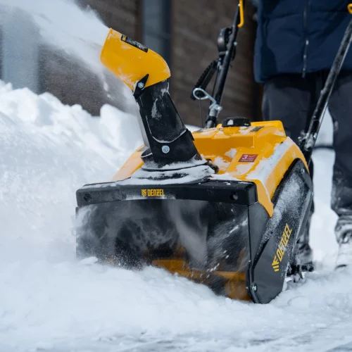 Бензиновая снегоуборочная машина SB 460 Sled, 99cc, лыжи ручной старт Denzel